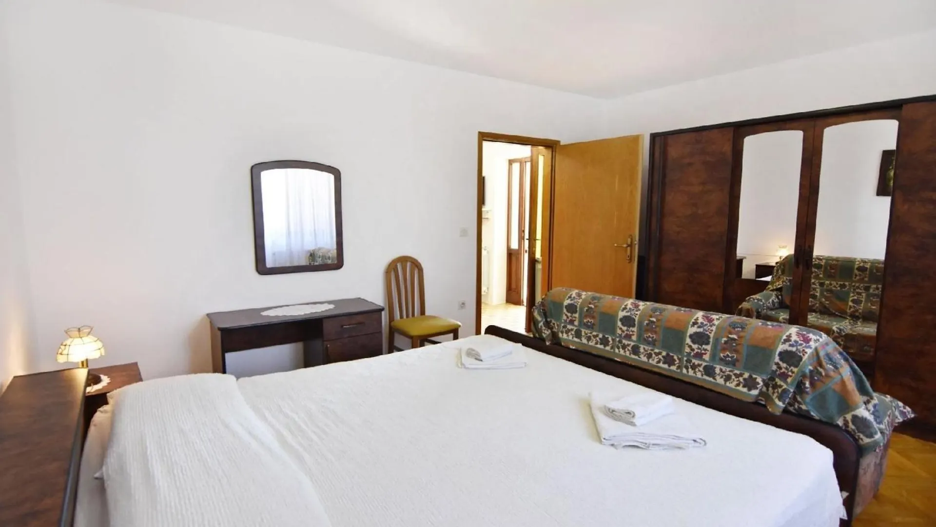 Apartment Wohnung In Der Naehe Des Strandes Basanija