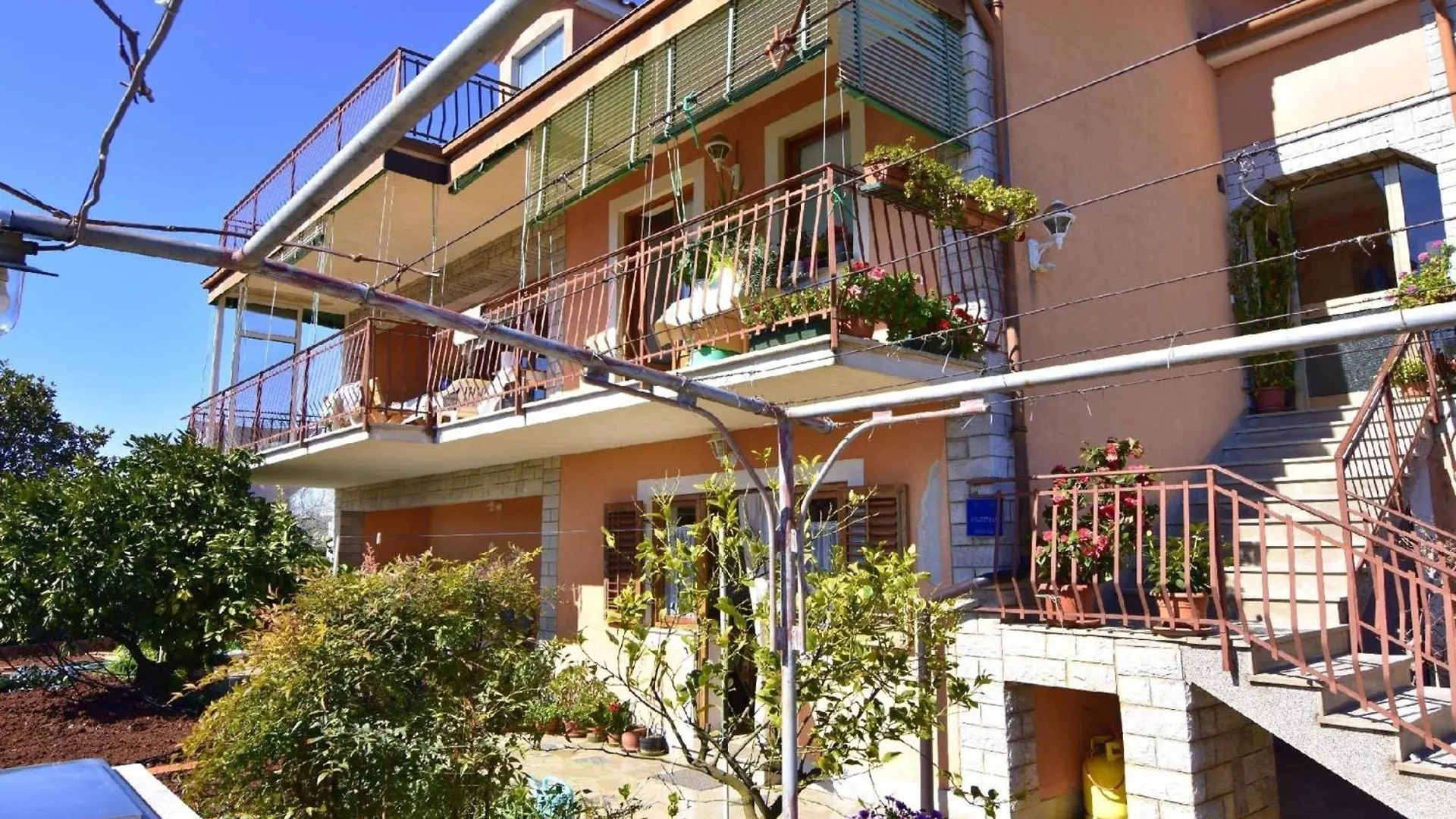 Apartment Wohnung In Der Naehe Des Strandes Basanija Croatia