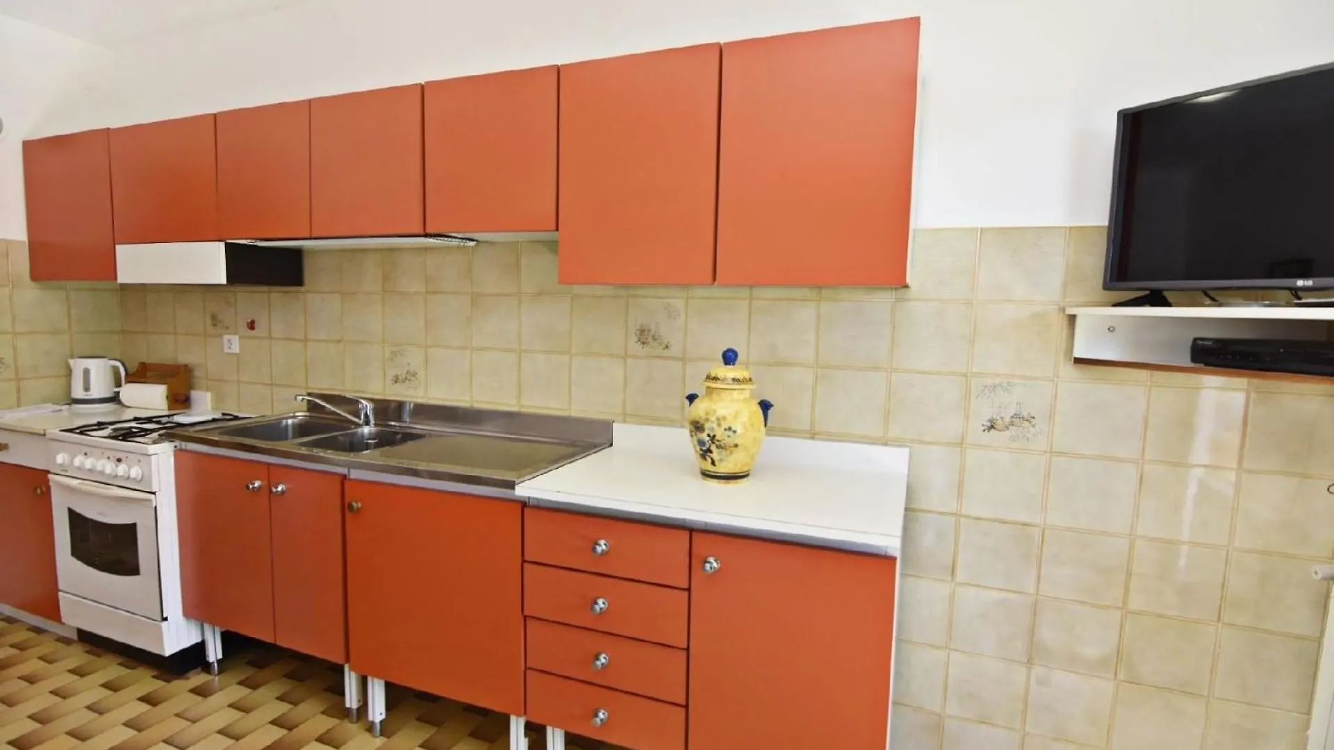 Wohnung In Der Naehe Des Strandes Basanija 0*,  Croatia
